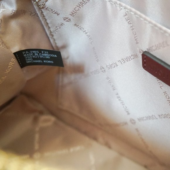 Michael Kors Jet Set Travel Small Crossbody Bag Tech Attached MK Brown Merlot - Picture 9 of 10